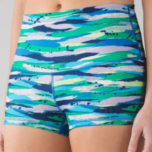 Lululemon Green, Blue, & Gray Boogie Short 4 - Picture 1 of 4